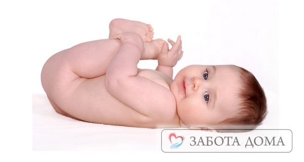 Ребенок лежит на спинке Пролежни от памперсов у ребенка