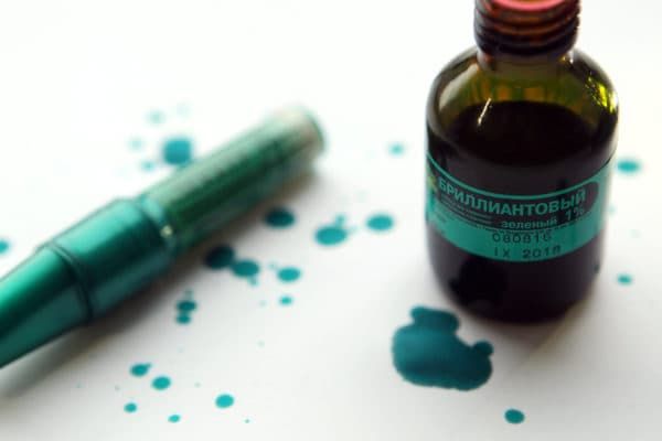 Зеленка для лечения ран у кошки